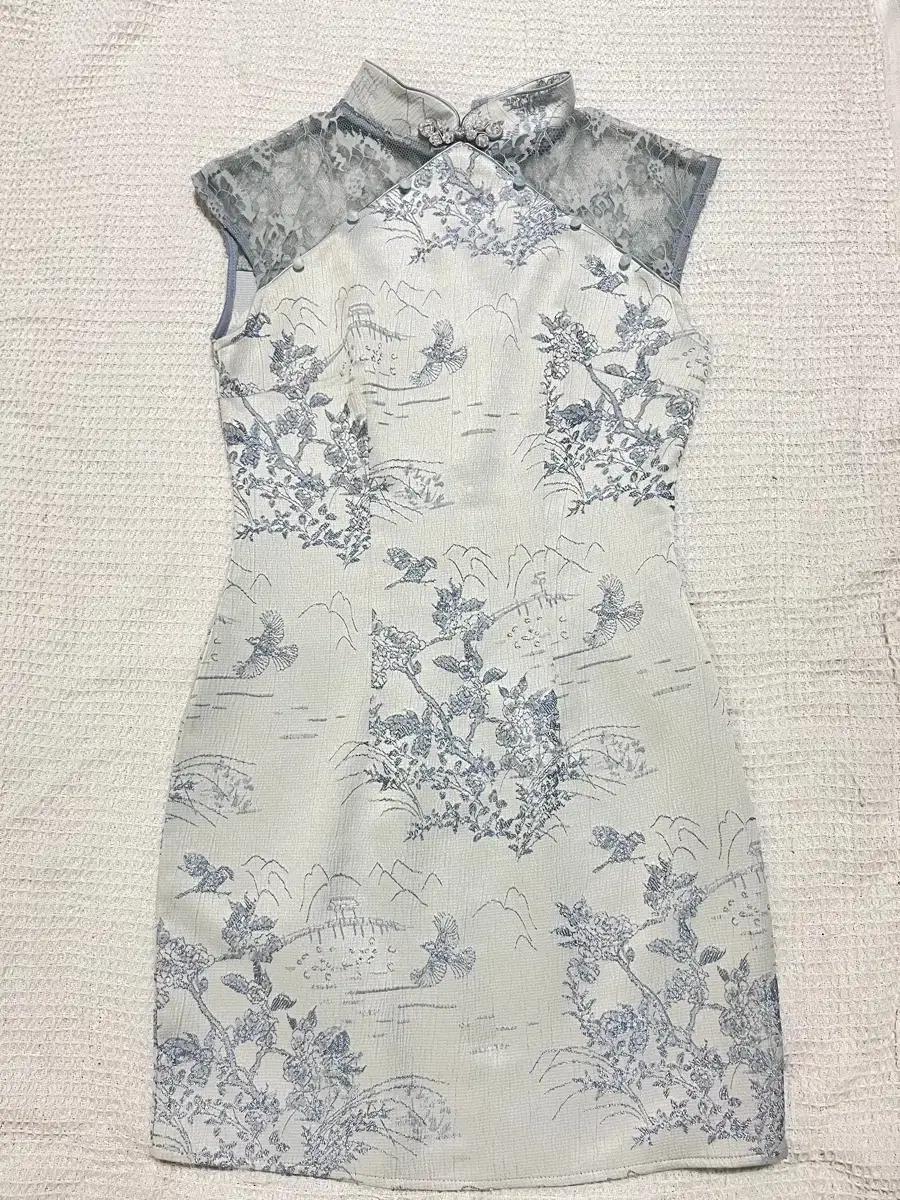 자수 레이스 반소매 타이트 원피스 S