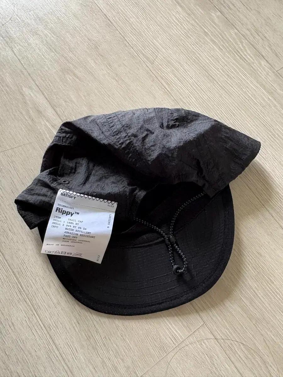 satisfy rippy 트레일,러닝캡 / 미사용 / 텍있음