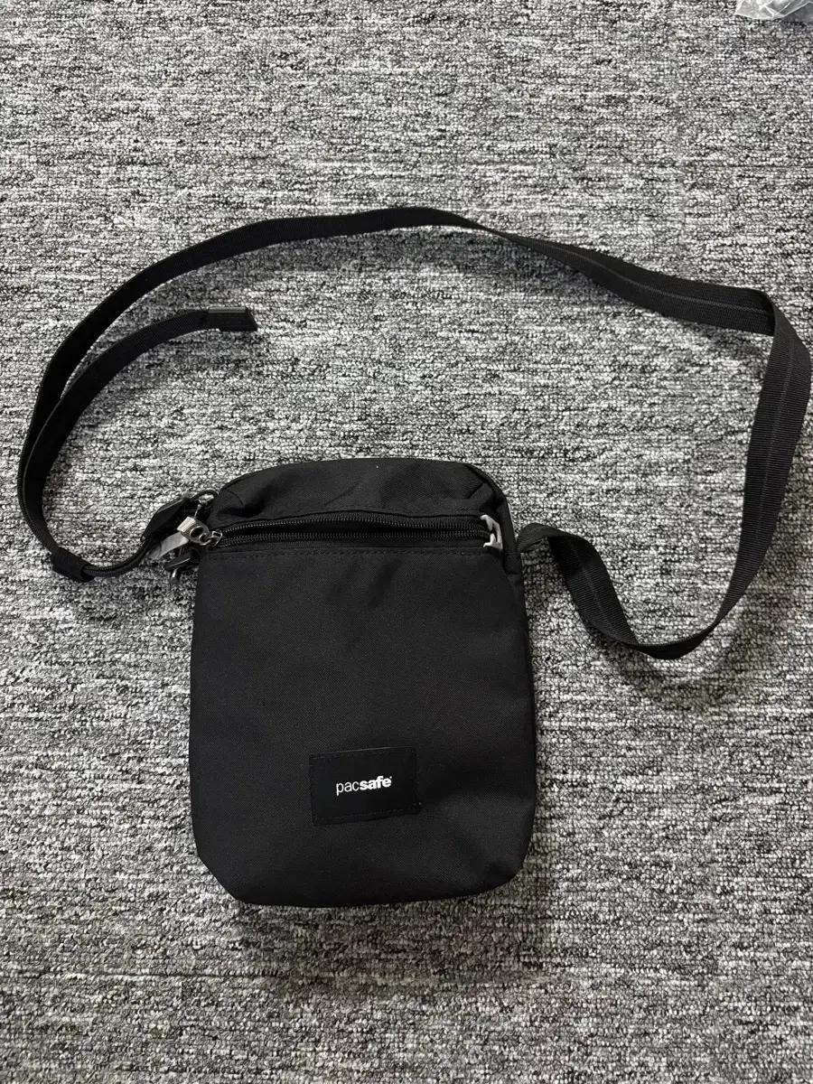 팩세이프 GO 페스티벌 크로스바디백 도난방지 가방 크로스백
