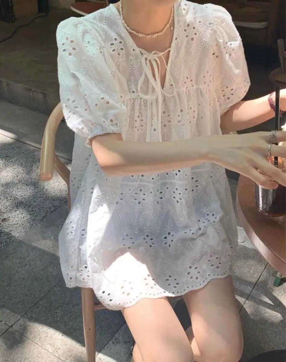 단정함 뿜뿜 블라우스(M)+편안한 데님 숏팬츠(L) SET