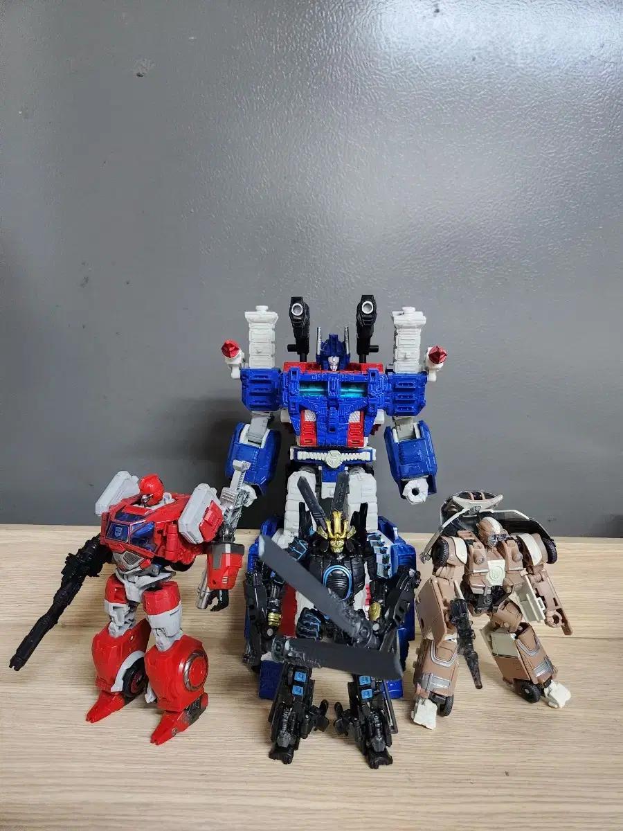 트랜스포머 일괄 스튜디오 ss84아이언하이드 ss108휠잭 매그너스ko