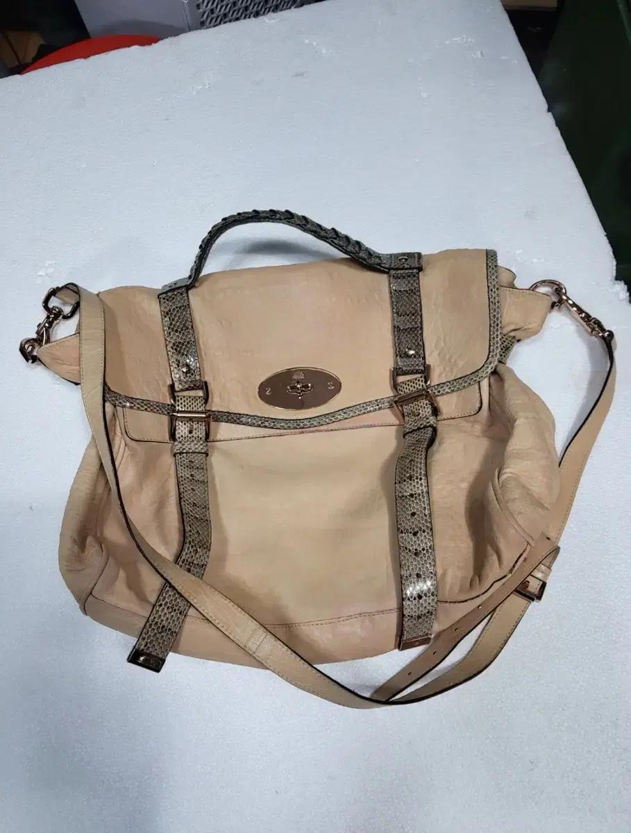 Mulberry 오버사이즈 정품 가방 (파이톤 트림) 멀버리