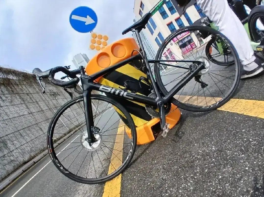 bmc slr02 팀머신 급처