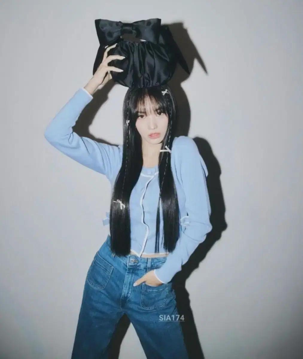 앤아더스토리즈 지니 리본 가디건 새상품