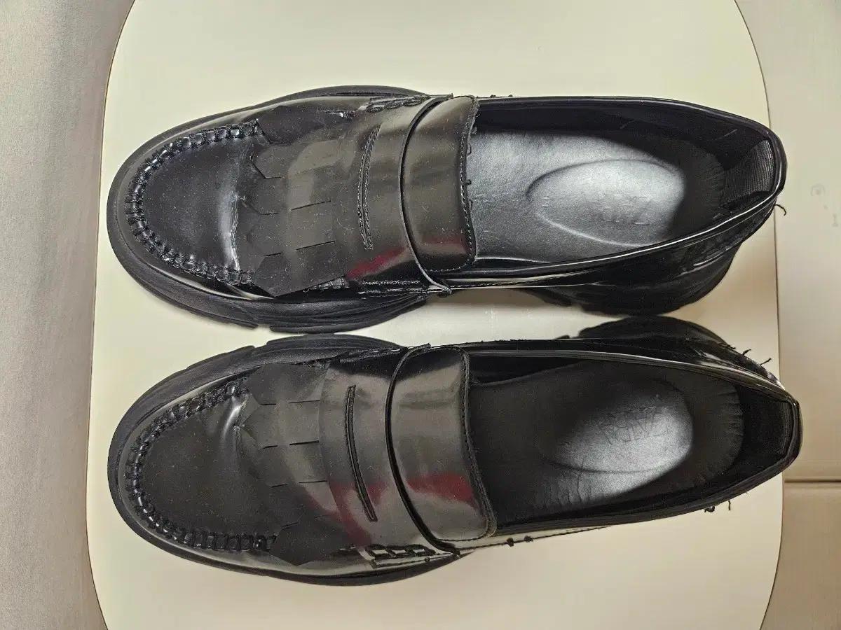 로퍼 캐주얼신발 팝니다.280