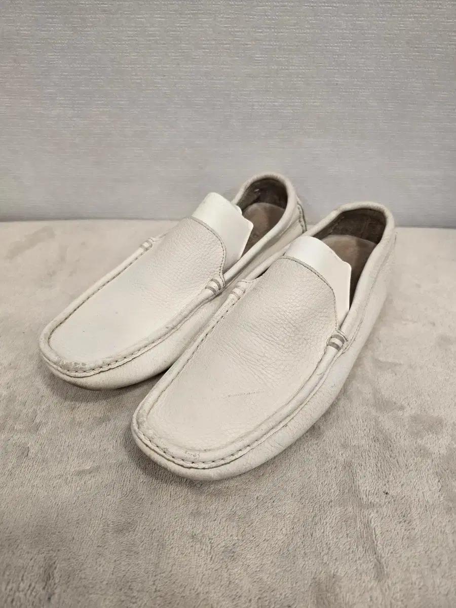 프라다 흰색 가죽 남성 로퍼 슬립온 265