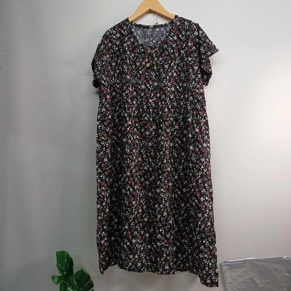 플라워 패턴 롱 원피스 블랙 반팔95사이즈여름 55450
