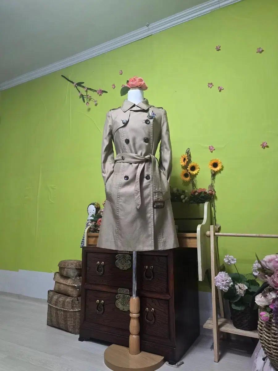 브랜드 / 데이트룩/ 하객룩/ 오피스룩/ 여성 트렌치코트