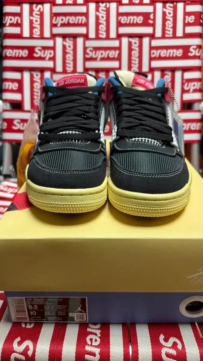 유니온 Union x 조던 Jordan 4