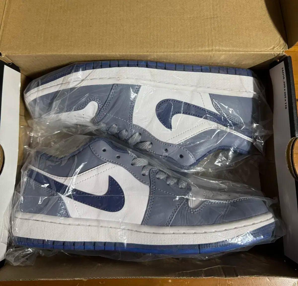 나이키 조던1 로우 애슌 슬레이트 미스틱 네이비 255 팝니다.