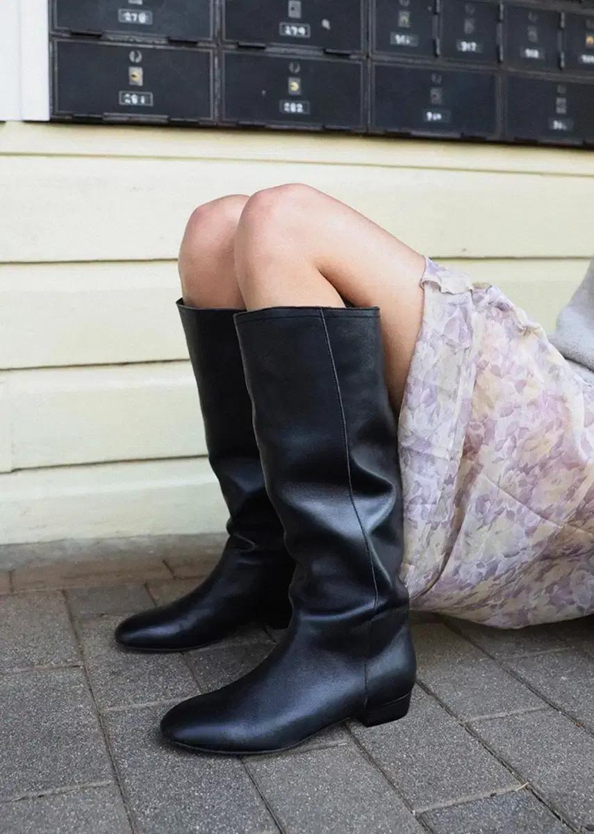 무드나잇 조엘 소프트레더 슬라우치 롱부츠