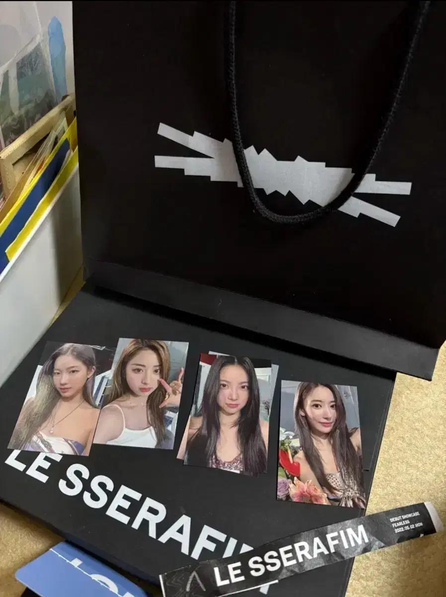 르세라핌 데뷔 쇼케이스 풀박스, 피어나 1기 멤버십 키트