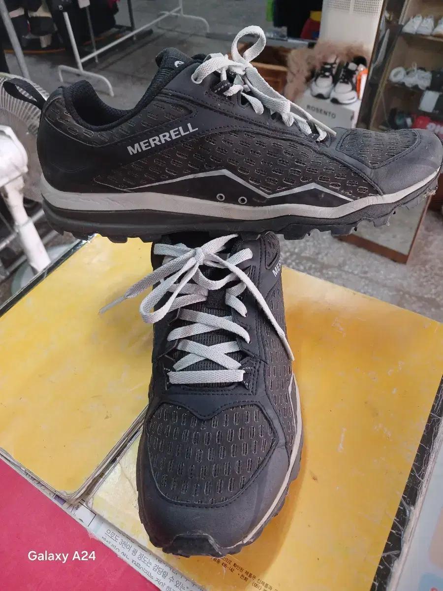 275 메렐 MERRELL 트레일 러닝화 (4134)