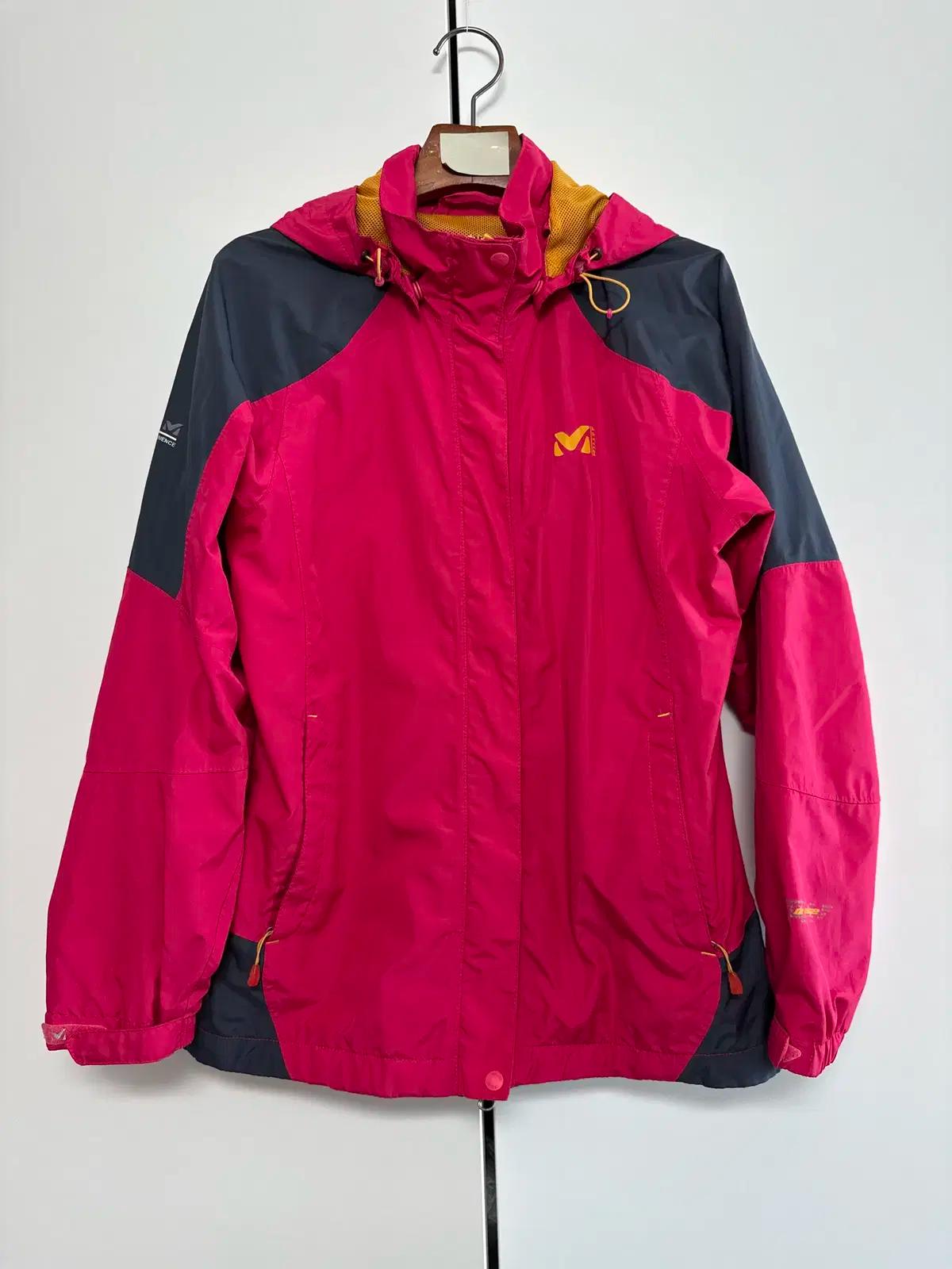 여성 밀레 여성용 방수 윈드자켓 핑크 S 간절기아우터 바람막이 등산 캠핑