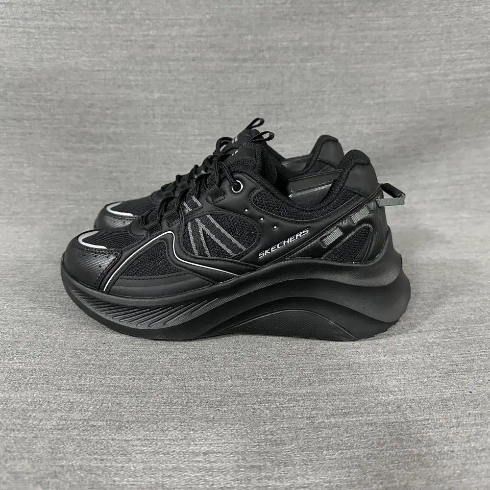 스케쳐스 키높이스니커즈/여성(235mm)/s747/새상품수준