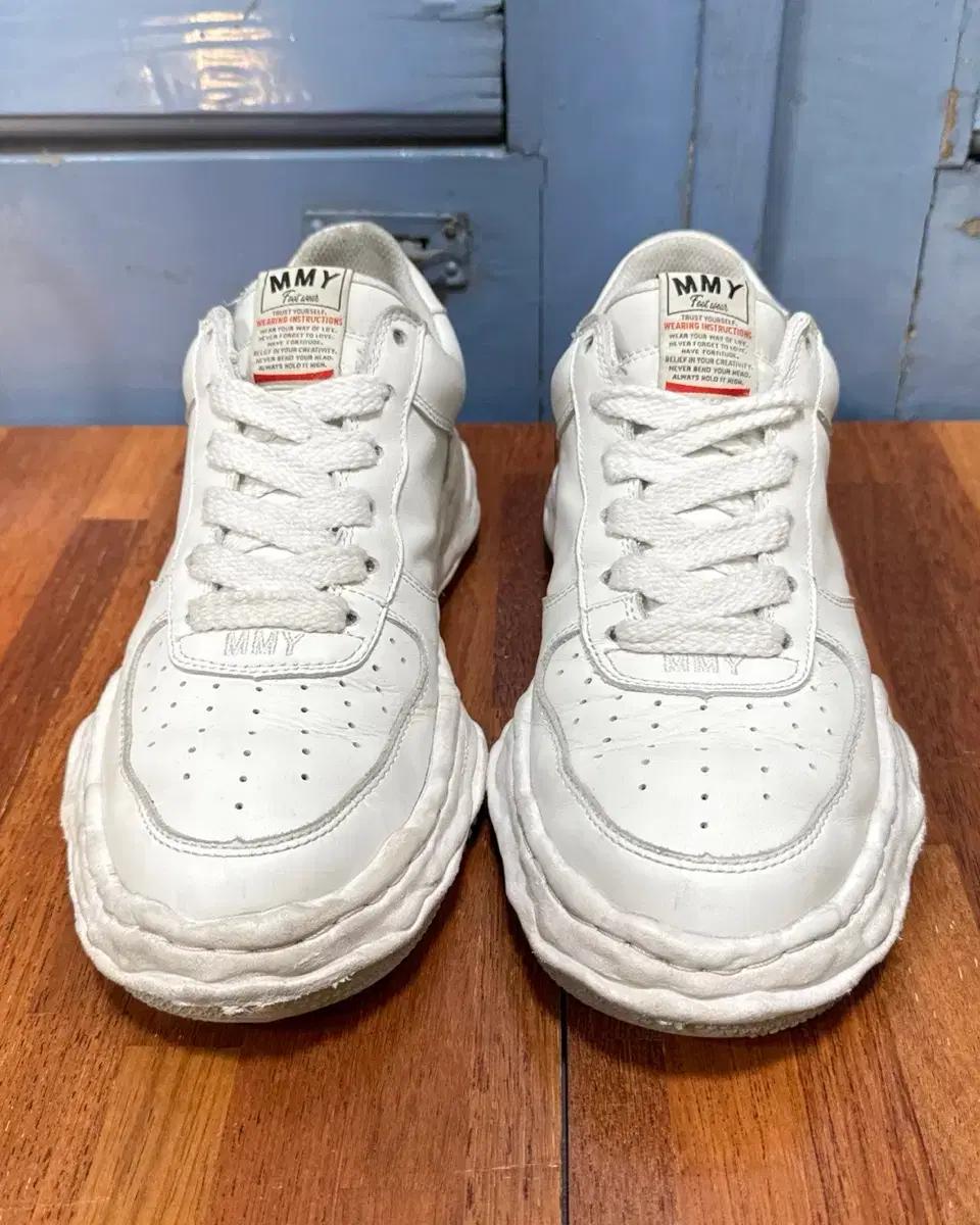 미하라야스히로 OG 웨인 스니커즈