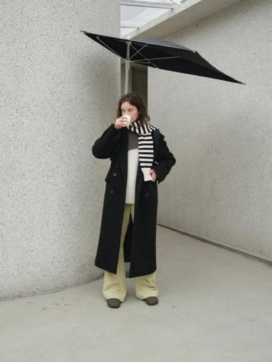 엔조블루스 플러피 롱 더블 코트 (블랙)
