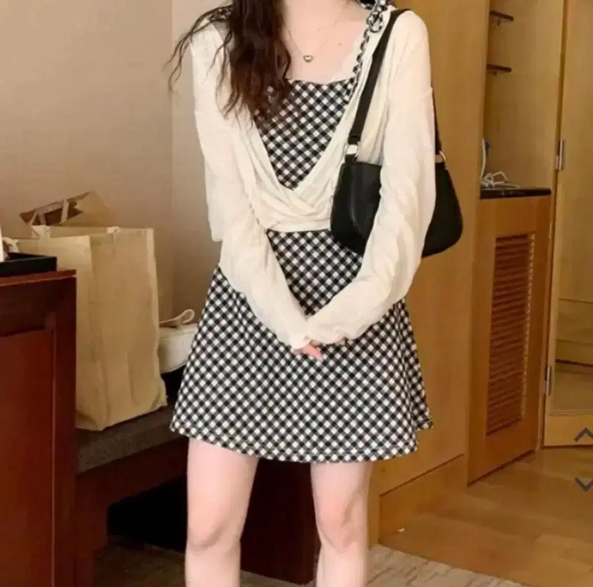 미니포에 하이틴 블랙 체크 원피스 미니