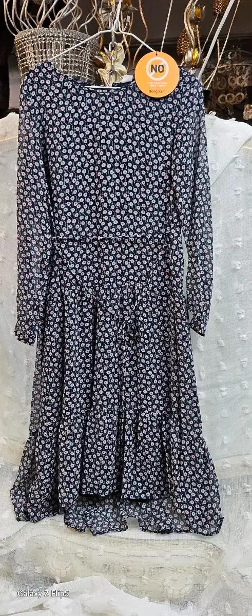 잔꽃무늬 롱 원피스 쉬폰 플라워