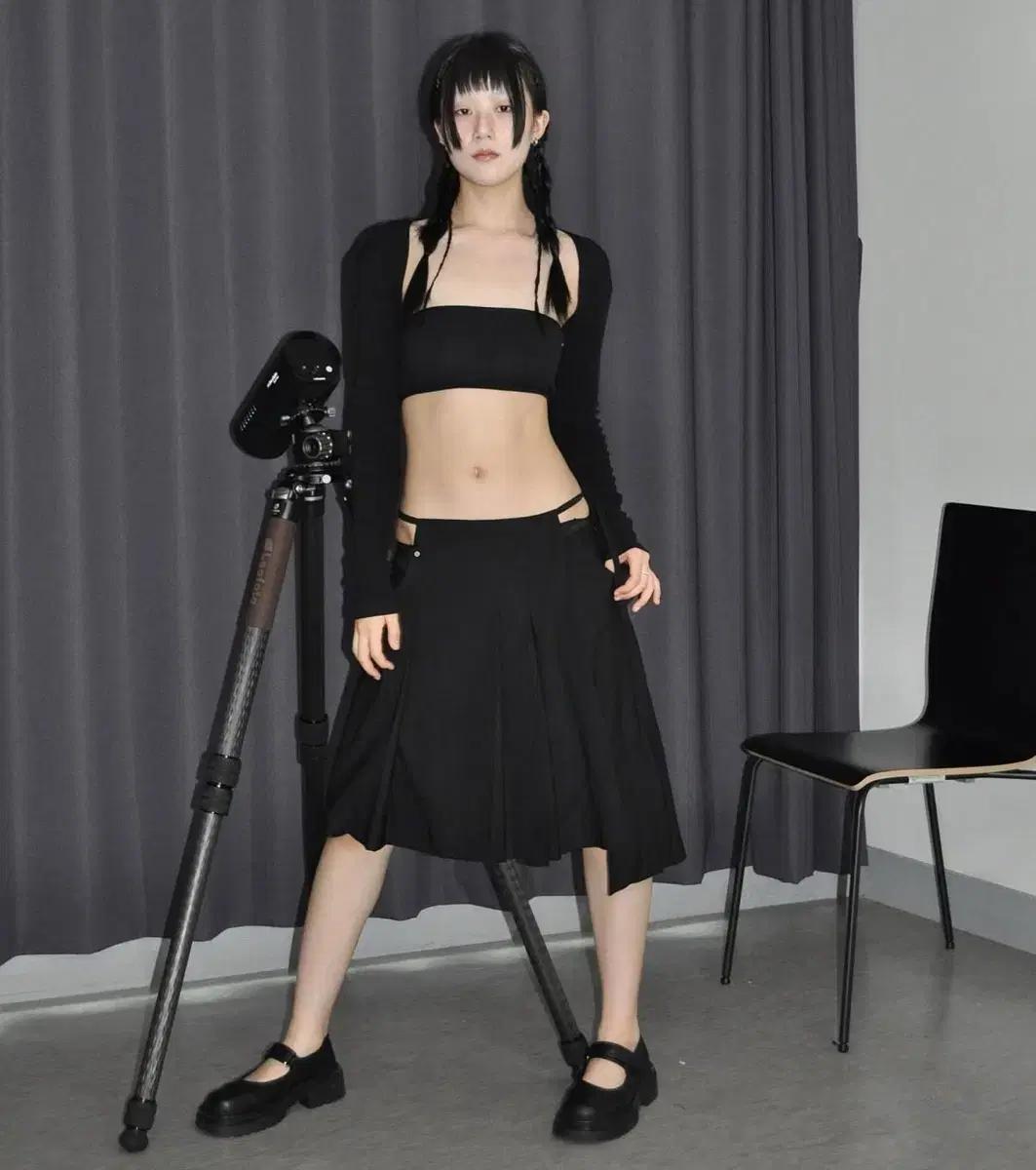 체메씨 alluring pleats skirt black