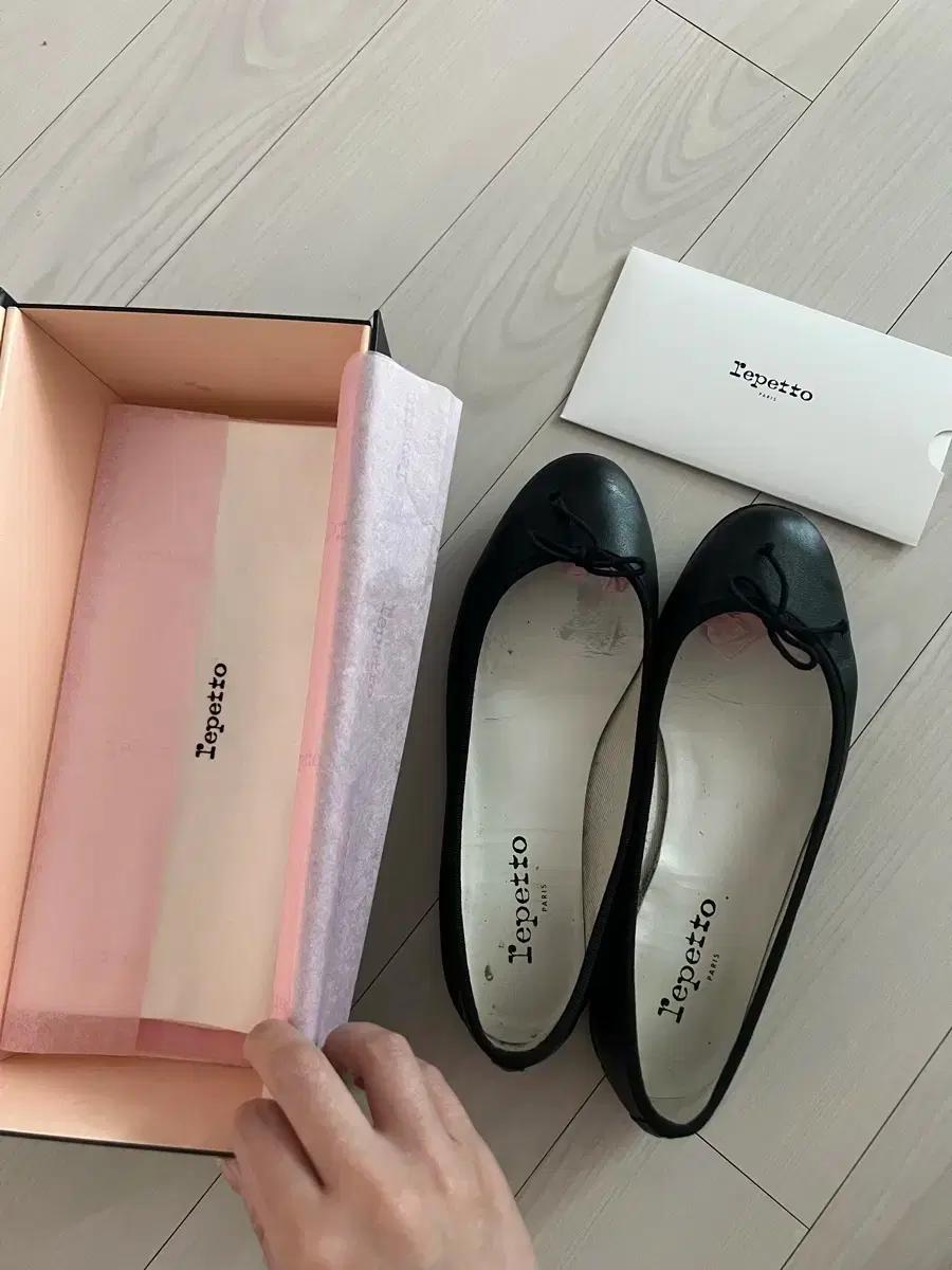 레페토 플랫 산드리옹 무광 블랙