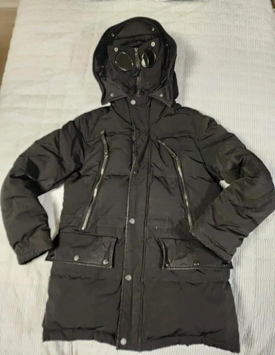 C.P. Company 고글 패딩다운 | 100 |블랙 | 부속완비