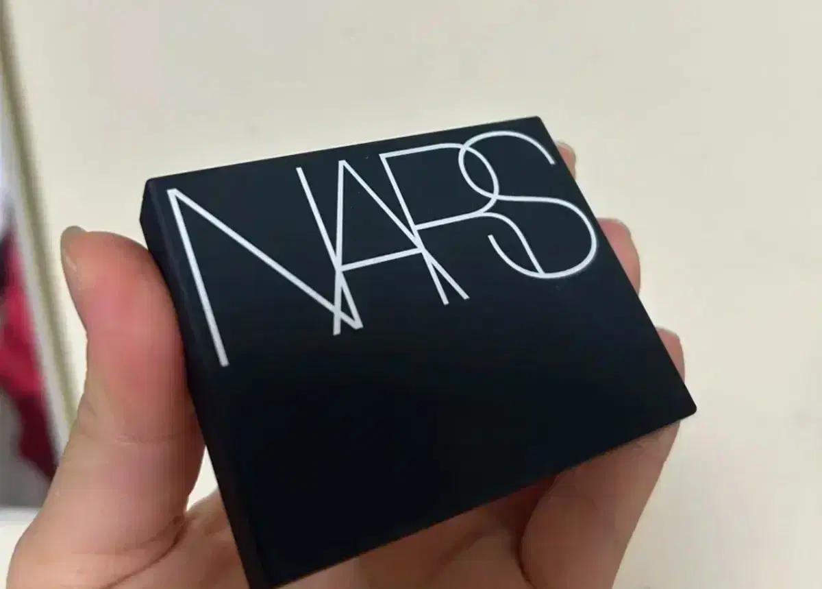 나스블러셔 포폴레이