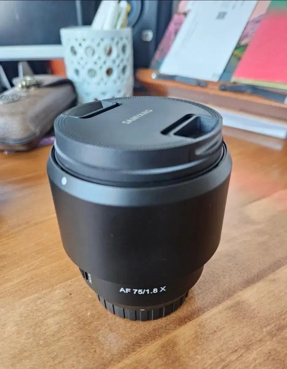 삼양 AF 75mm F1.8 후지마운트