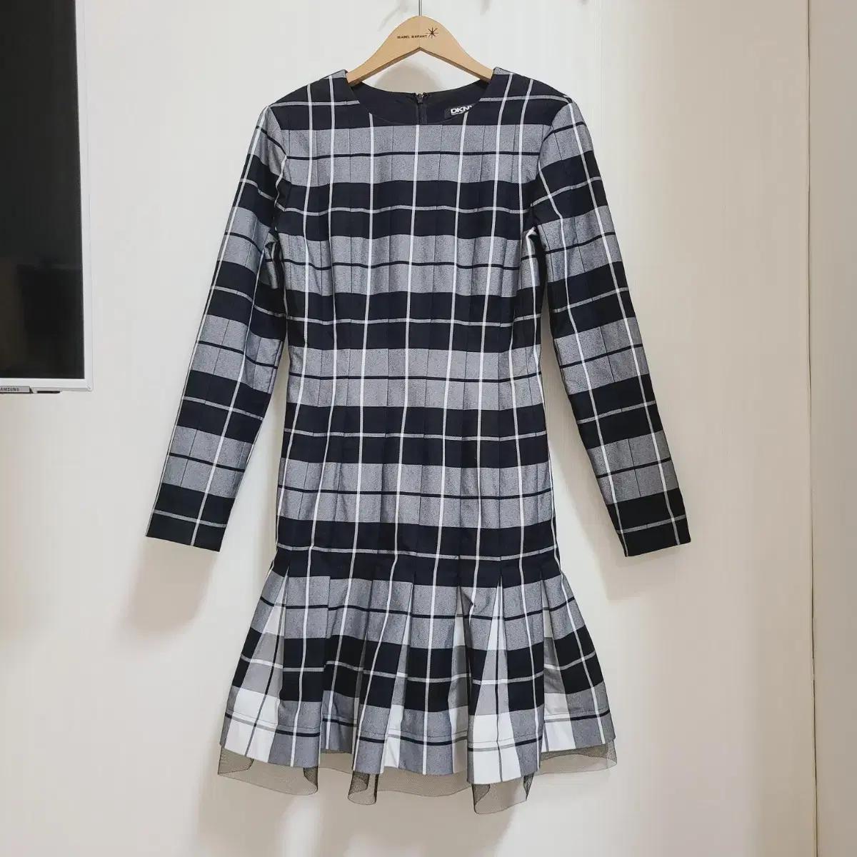 여성55 s스몰 DKNY 체크 플레어 원피스 봄가을 블랙앤화이트 2사이즈
