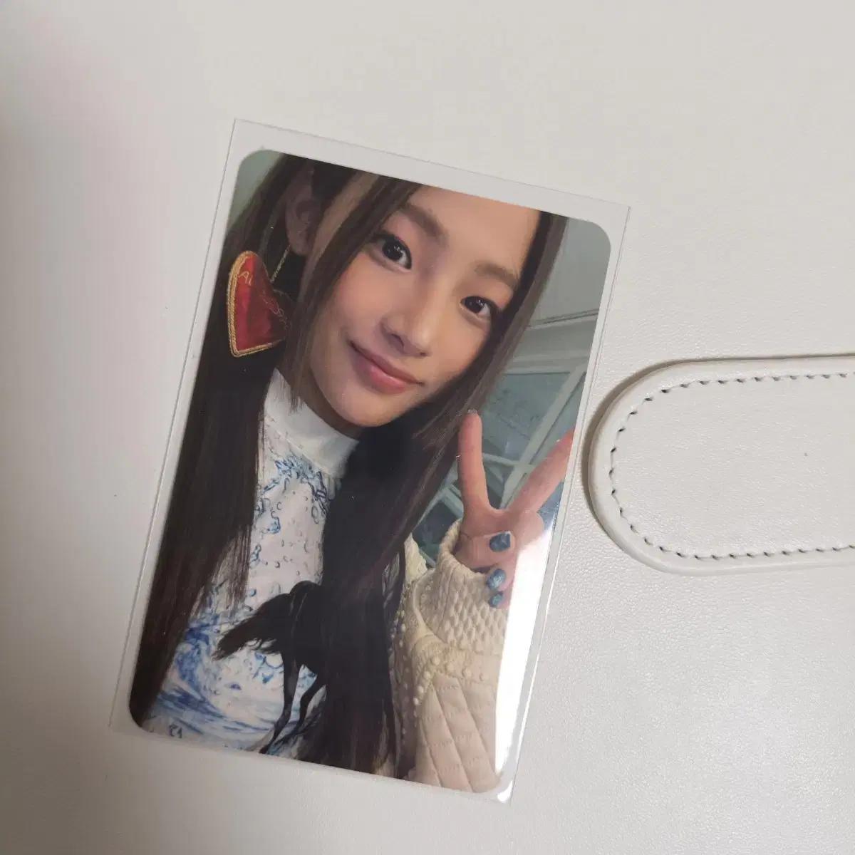 뉴진스 민지 // OMG 위버스 앨범 C버전 판매