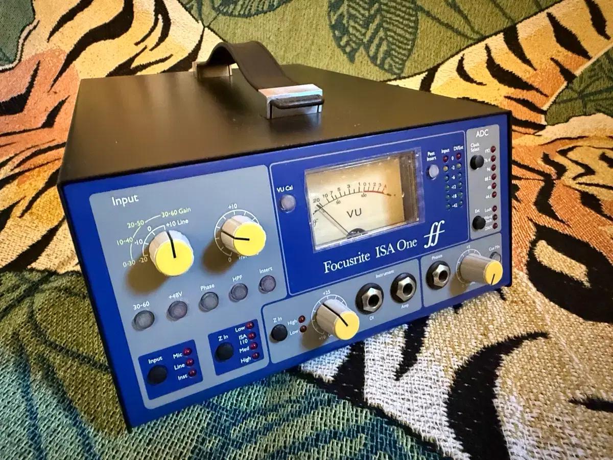 포커스라이트 ISA ONE PREAMP