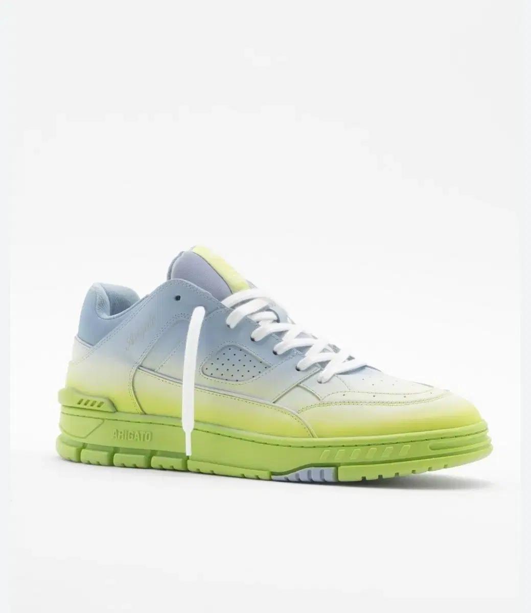 악셀아리가토 스니커즈 270-275 거의 새상품