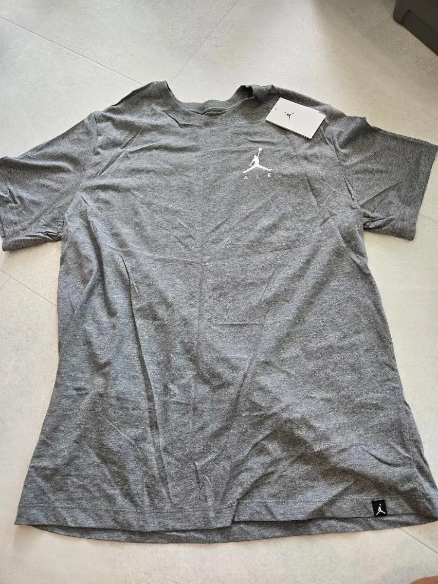 나이키 조던 AIR 회색 반팔 티셔츠 새상품