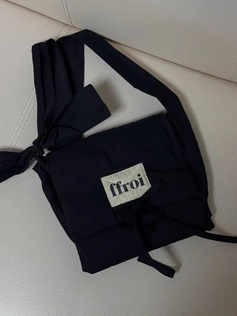 프루아 브리즈 breeze 크로스백