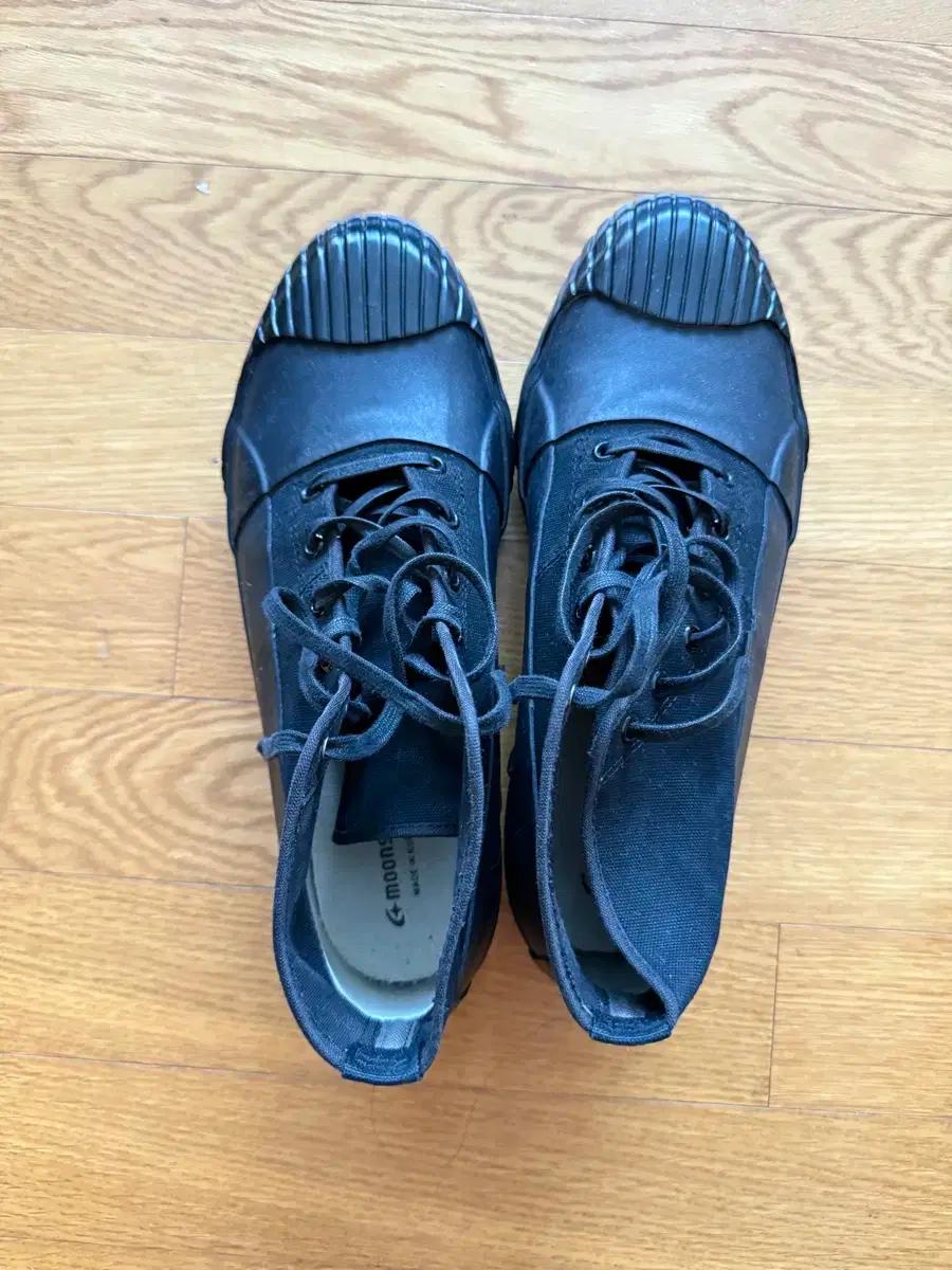 moonstar 문스타 올웨더 블랙 스니커즈 / 280