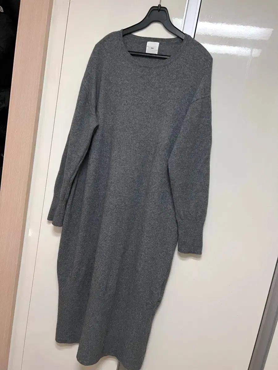 구호 KUHO 캐시미어 울 니트 원피스 라운드넥 롱 회색 그레이