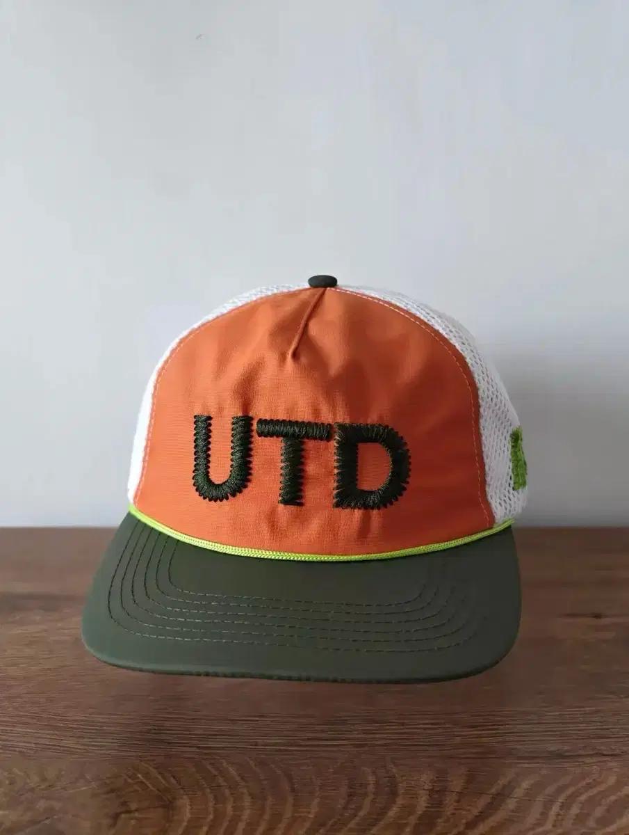 알렉스 조노x UTD 콜라보 미발매 모자