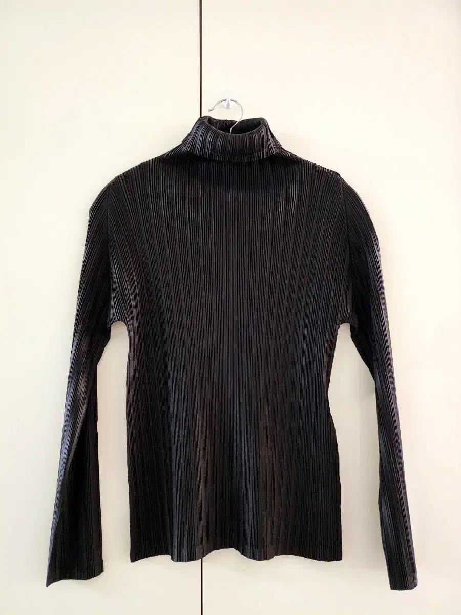 플리츠플리즈 탑