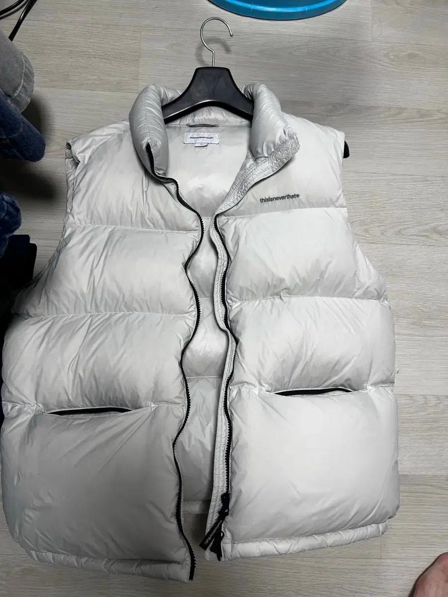 디스이즈네버댓 패딩 베스트 L