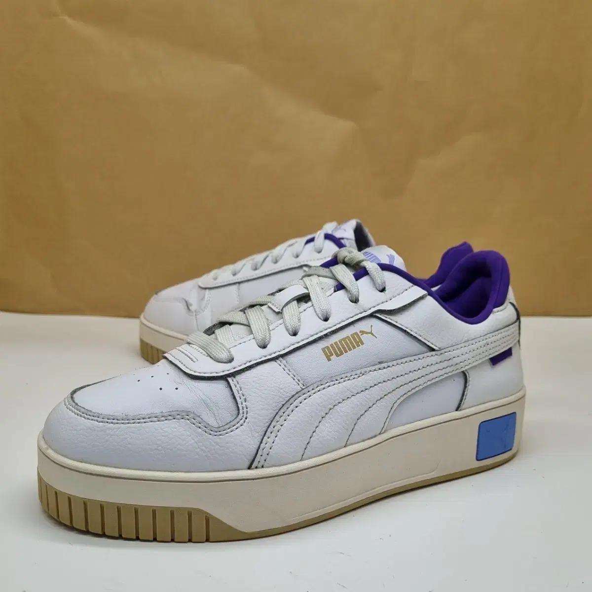 푸마 카리나 스트리트 스니커즈250