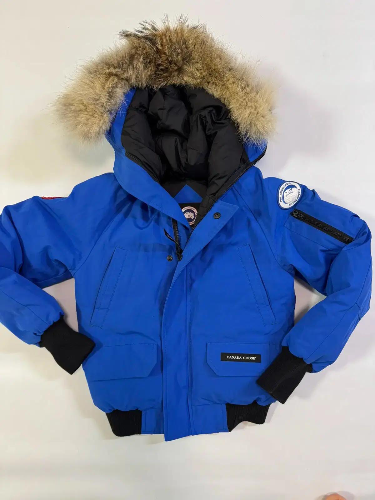 (한글택정품)캐나다구스  키즈 패딩(M10-12)