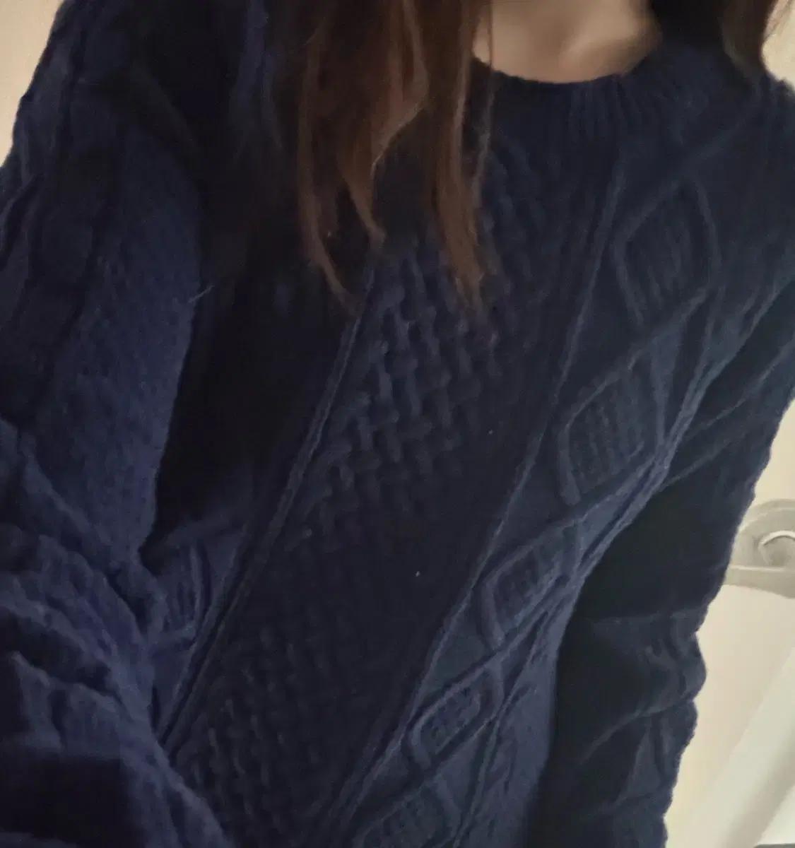 유니클로 네이비 케이블 니트 스웨터 꽈배기 에이블리