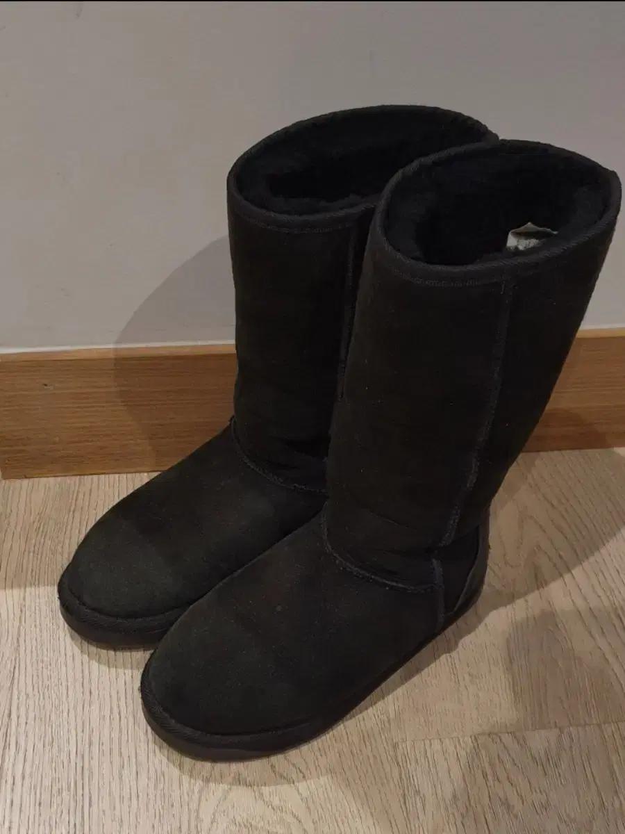 UGG 호주 어그 블랙 털 부츠 Sheep skin Australia