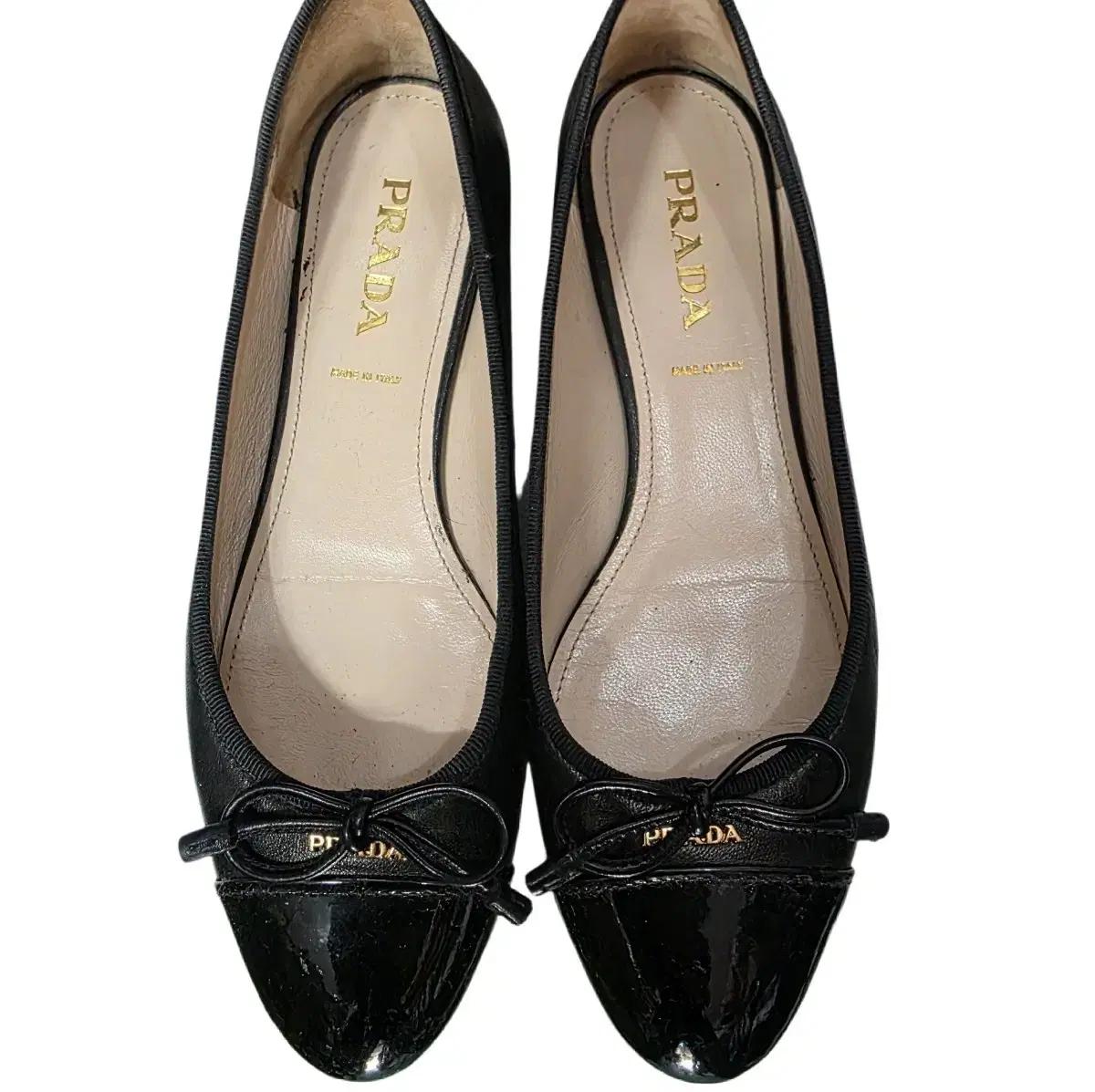 프라다 블랙 리본 플랫 슈즈