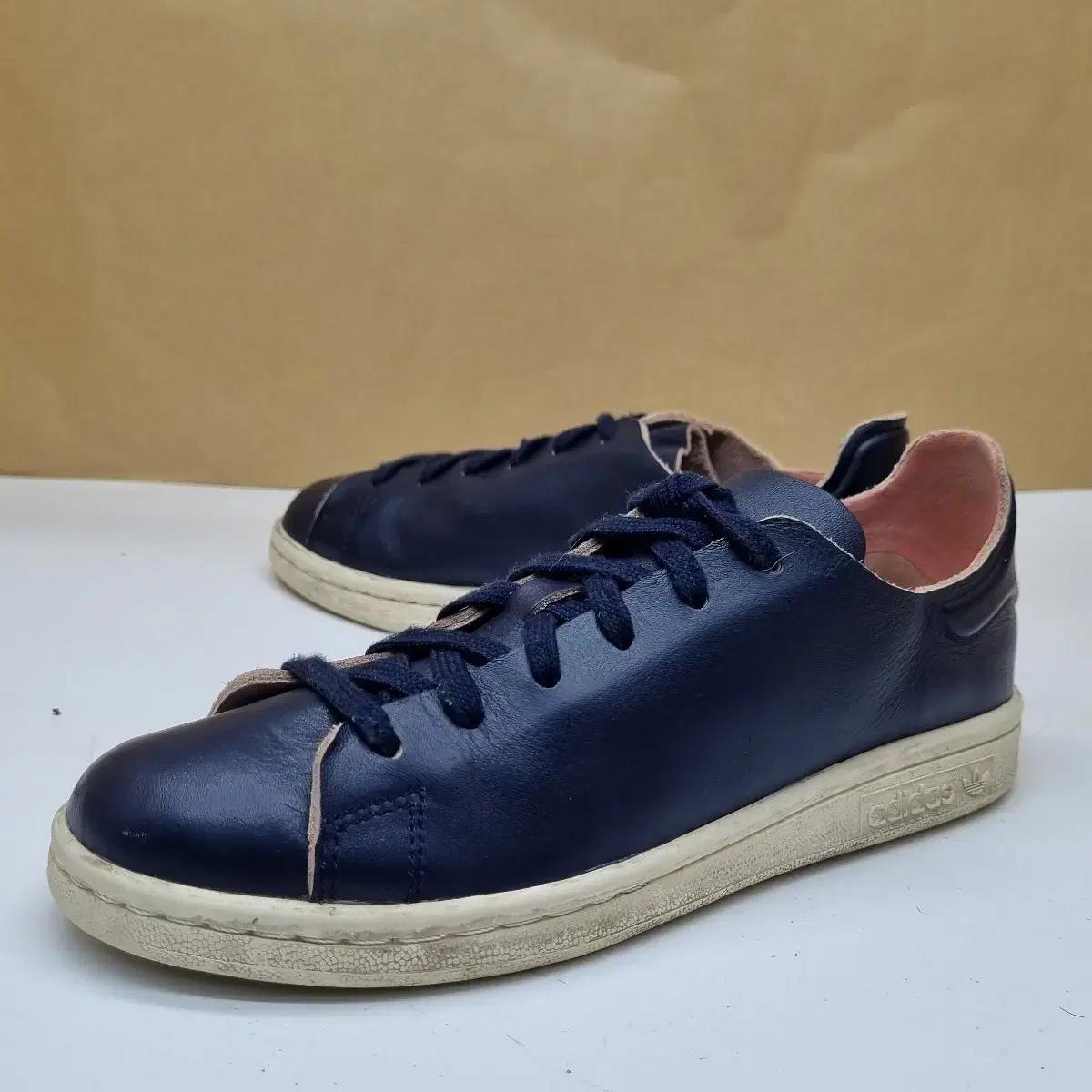 아디다스 스탠스미스 레더 스니커즈220