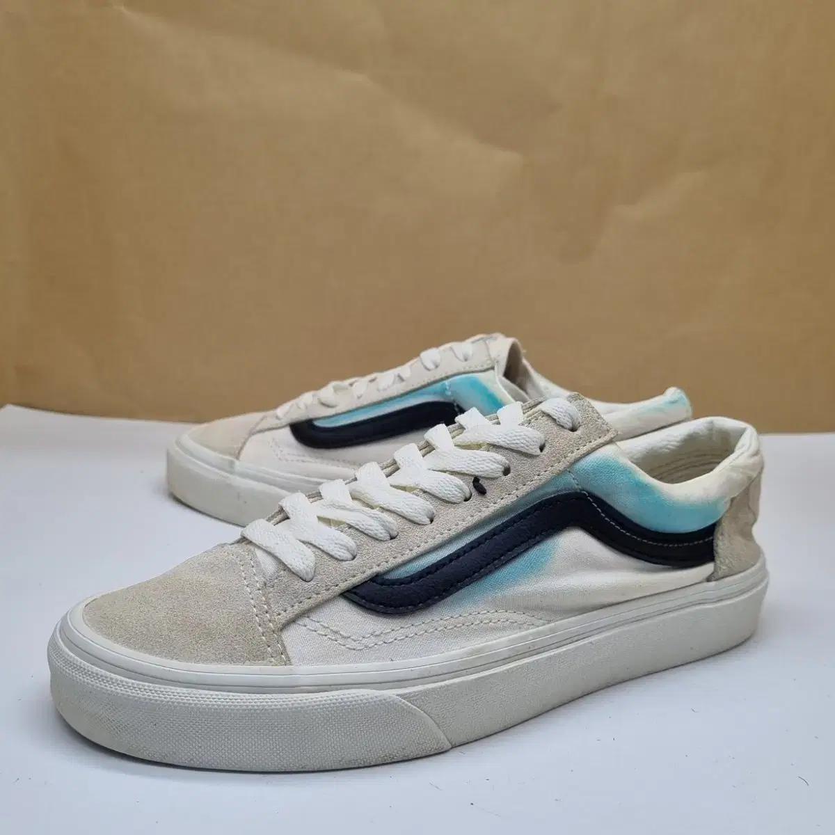 반스 스타일36 스니커즈 250