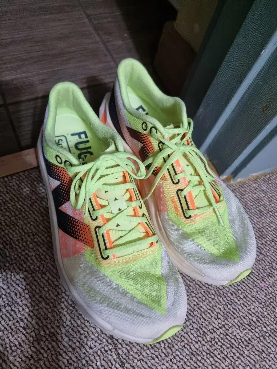 뉴발란스 퓨어셀 SC엘리트 v4 러닝화