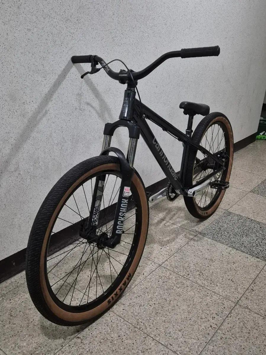 캐논데일 데이브 어반 mtb 더트점프