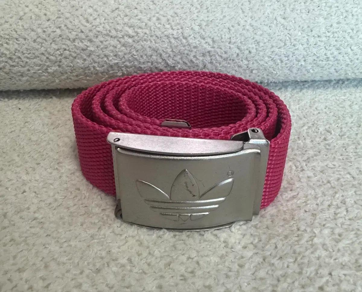 아디다스 Y2K 핑크 벨트