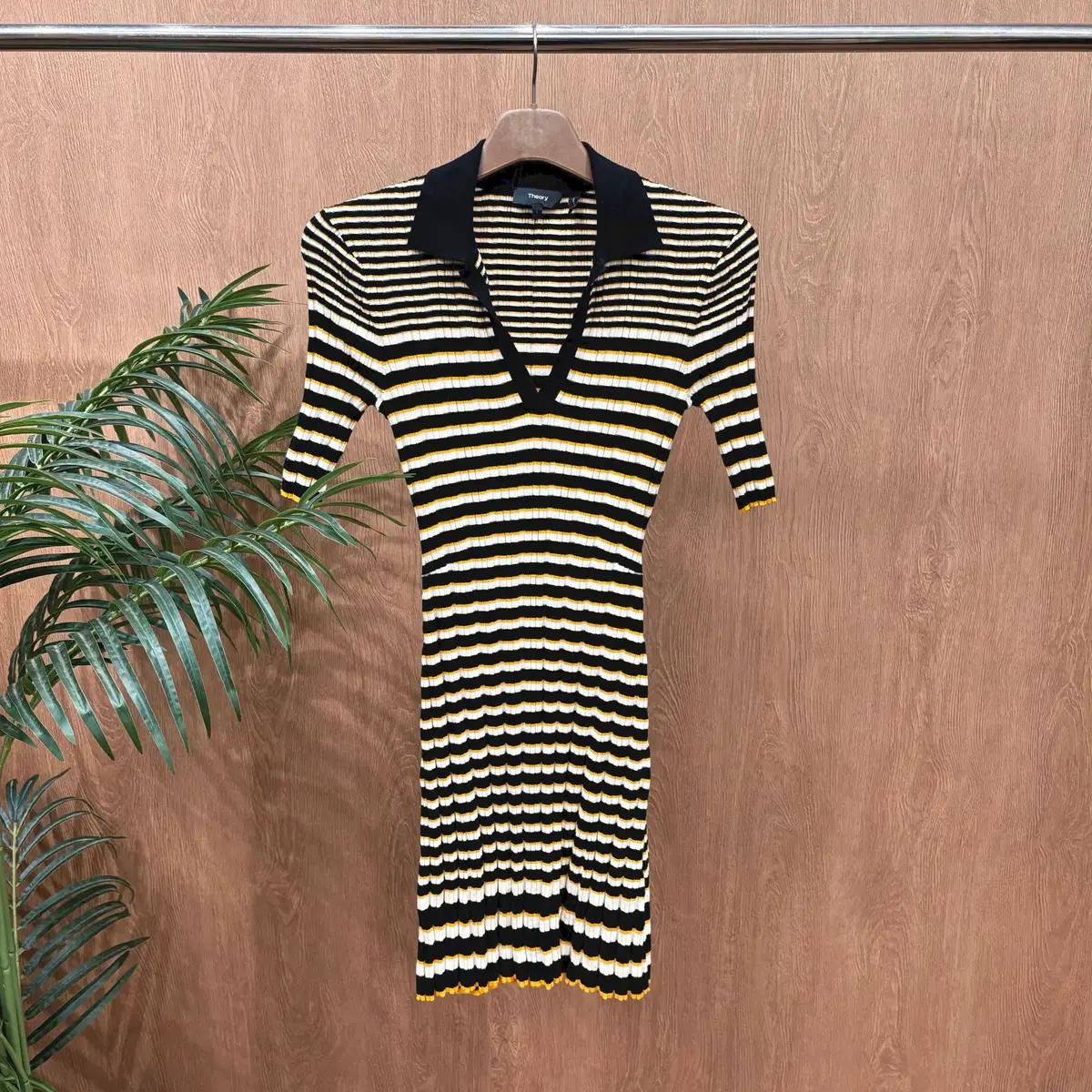 띠어리 브이넥 오픈 카라 반팔 니트 원피스 스트라이프 패턴 슬림핏 옐로우